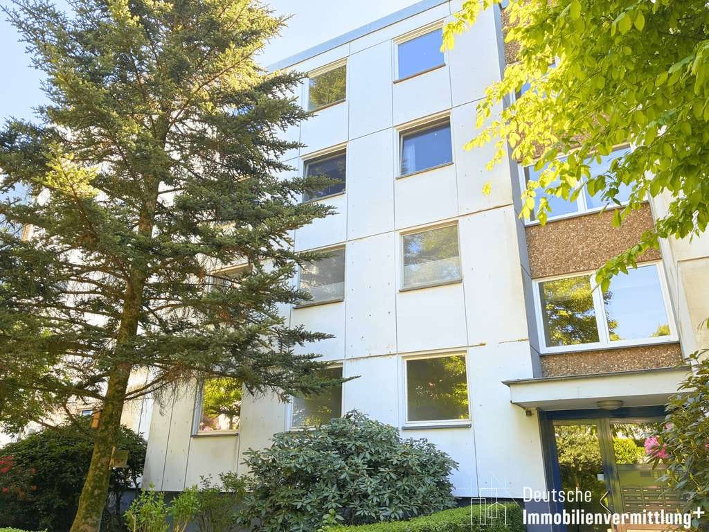 Immobilie in Wuppertal - Viel Platz, viel Licht, viel Potenzial – Eigentumswohnung mit Balkonblick! - Bild 0
