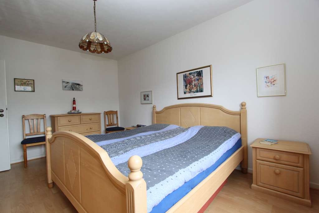 Immobilie in Hörnum (Sylt) - renovierte 3 Zi. Whg. mit Westbalkon im Ortskern - Bild 3