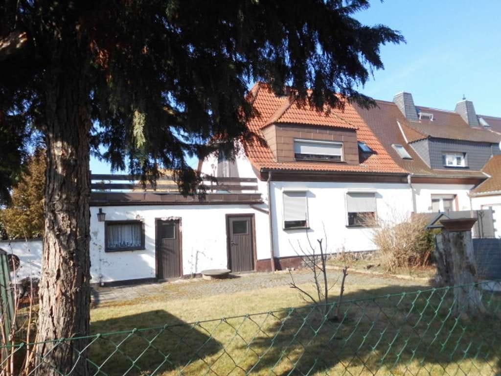Immobilie in Lossatal - Kleines Häuschen mit großem Grundstück in Siedlungslage - Bild 0