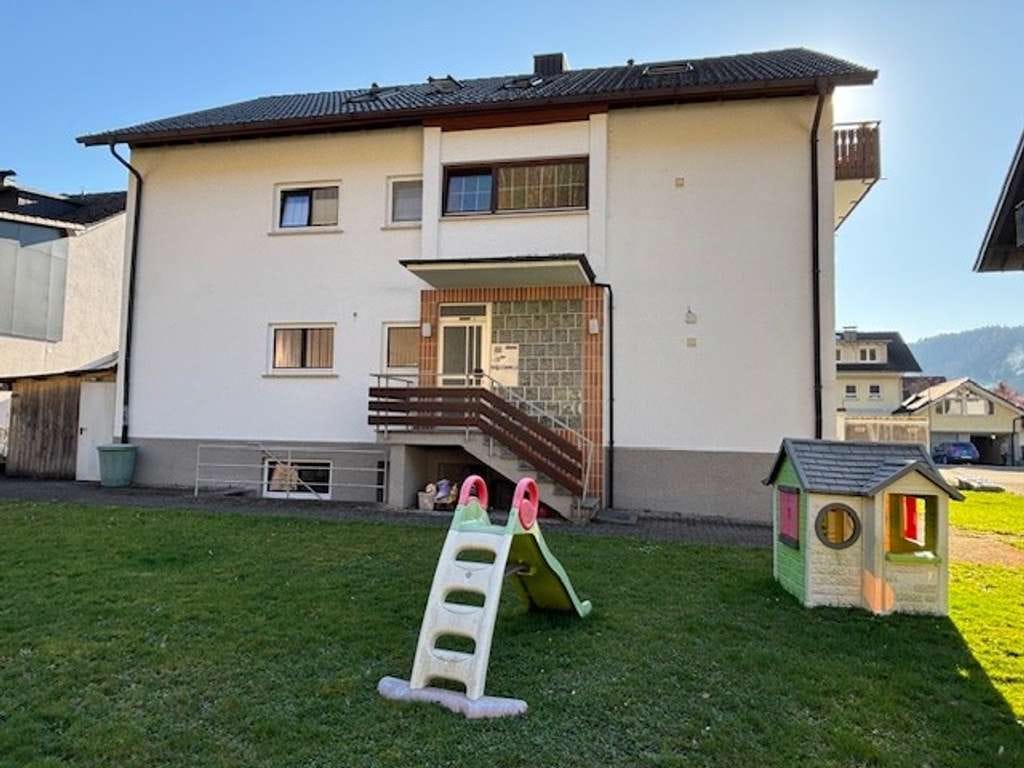 Immobilie in Haslach im Kinzigtal - 4 Zimmer Dachgeschoss - Wohnung mit Blick ins  Kinzigtal - Bild 1