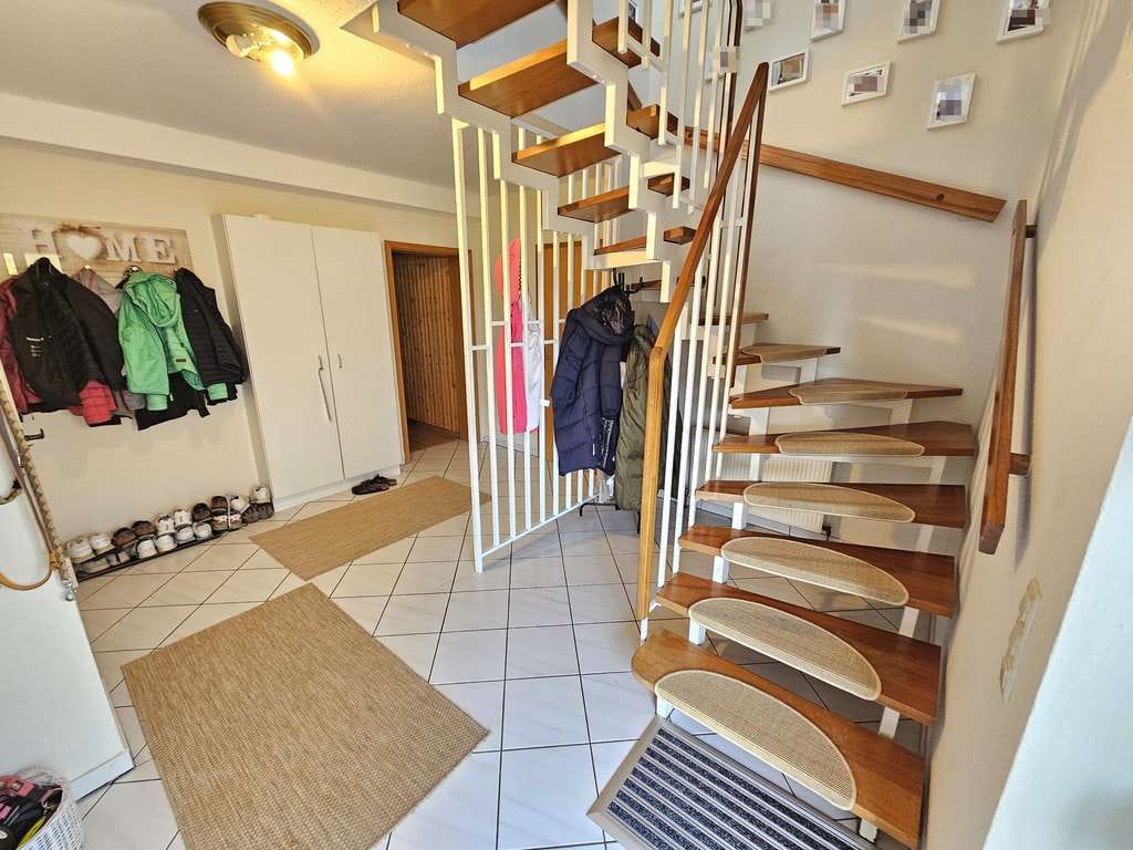 Immobilie in Diez - Von RTI: Großzügiges EFH mit Einliegerwohnung, Sauna und schönem Garten in ruhiger Lage von Diez! - Bild 2