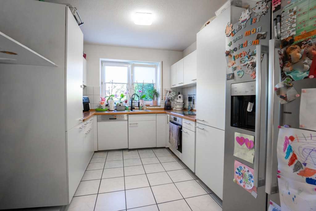 Immobilie in Krauchenwies - Attraktive 4-Zimmer-Erdgeschosswohnung mit Terrasse und drei Garagen - Bild 1