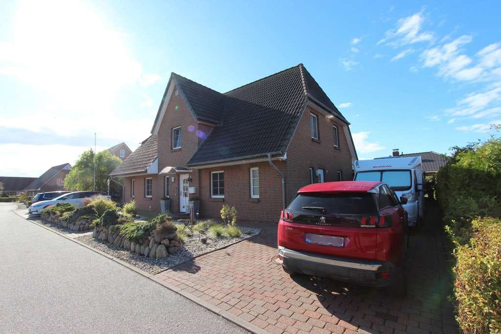 Immobilie in Klanxbüll - Wohnhaus mit 2 Wohneinheiten in attraktiver Lage nahe des Bahnhofes - Bild 3