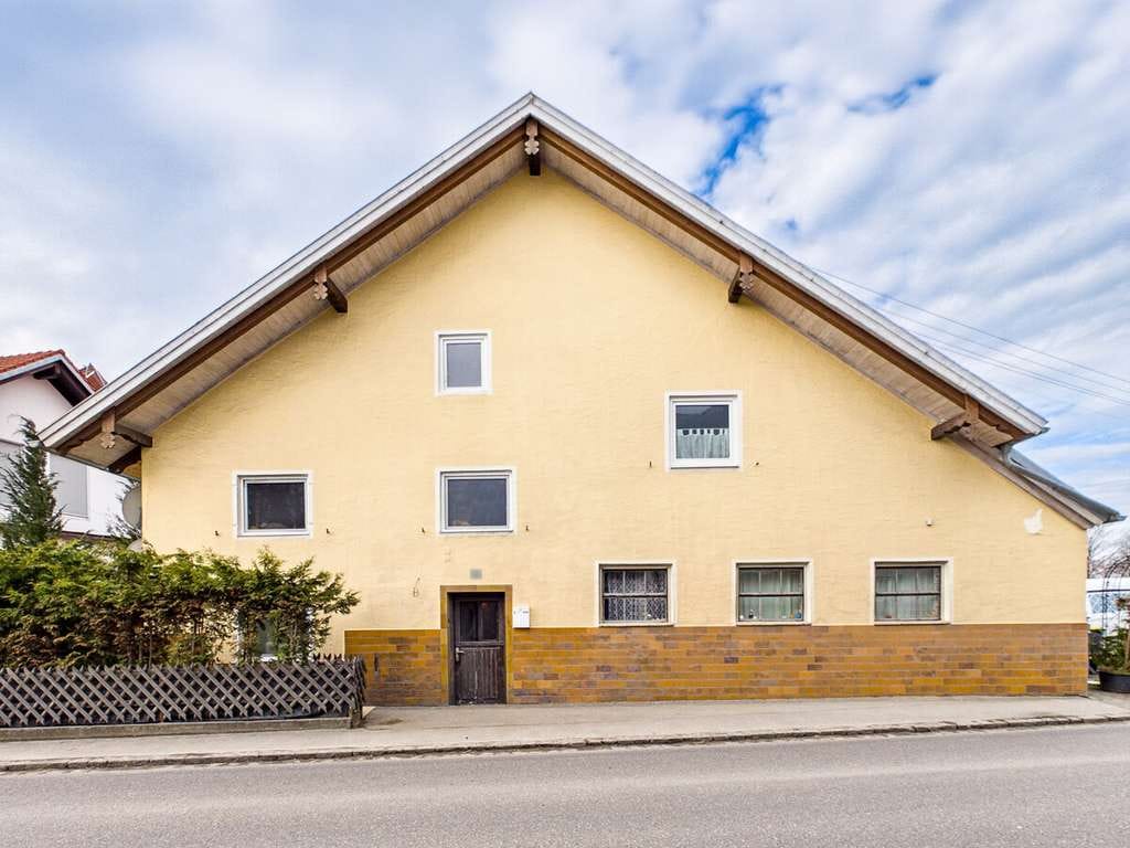 Immobilie in Rott - Sanierungsprojekt in Rott: Bauernhaus mit ca. 170 m² Ausbaureserve - Bild 2