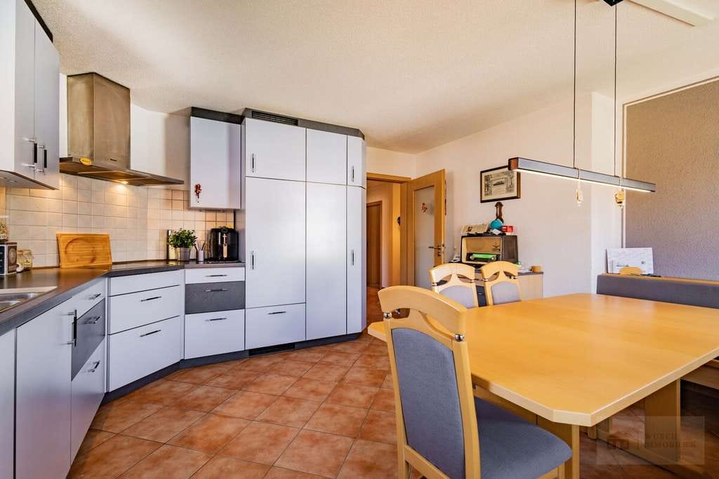 Immobilie in Forchheim - Moderne 3-Zimmer-Wohnung mit großzügigem Balkon - Bild 3