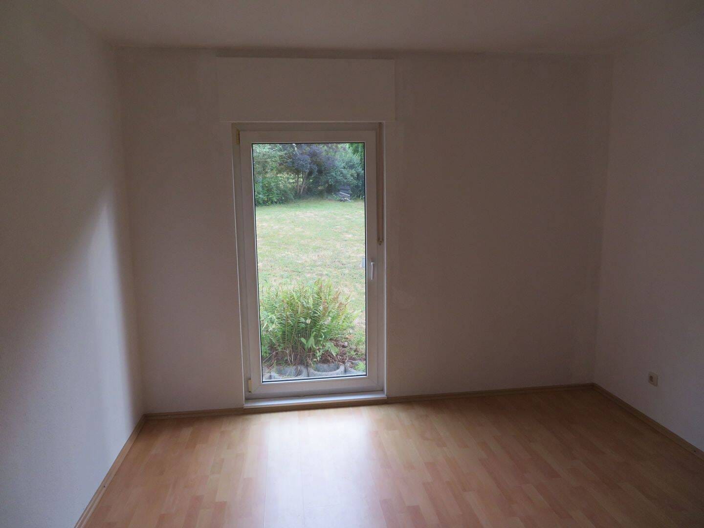 Immobilie in Leutenberg - Freistehendes Einfamilienhaus mit sonnigem Grundstück in Leutenberg - Bild 4
