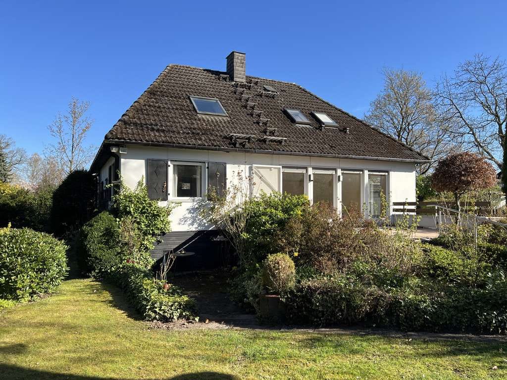 Immobilie in Garbsen - BÖTTGER bietet: Schönes Grundstück in Schloß Ricklingen - Einfamilienhaus gibt es dazu! - Bild 0