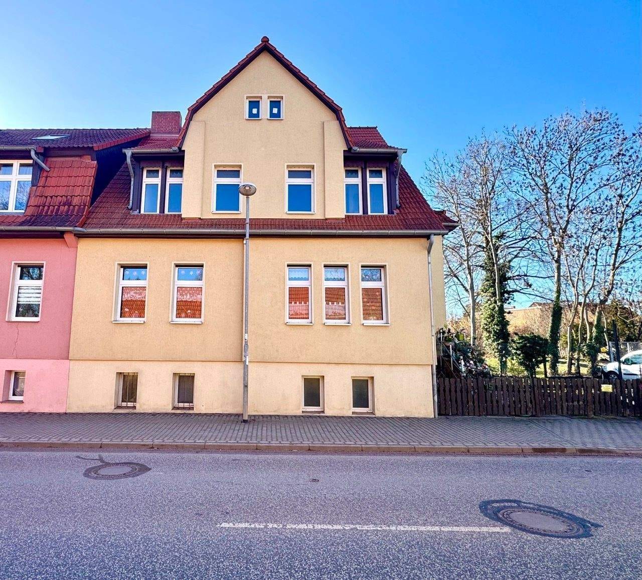 Immobilie in Ballenstedt - Innenstadtlage mit Grundstück --> Doppelhaushälfte mit Ausbaupotential - Bild 2