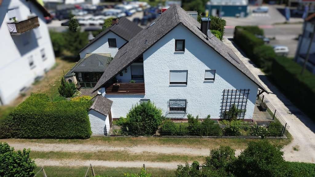 Immobilie in Neuburg an der Donau - Familienfreundliches Haus mit Einliegerwohnung in Neuburg a.d.Donau - Bild 2