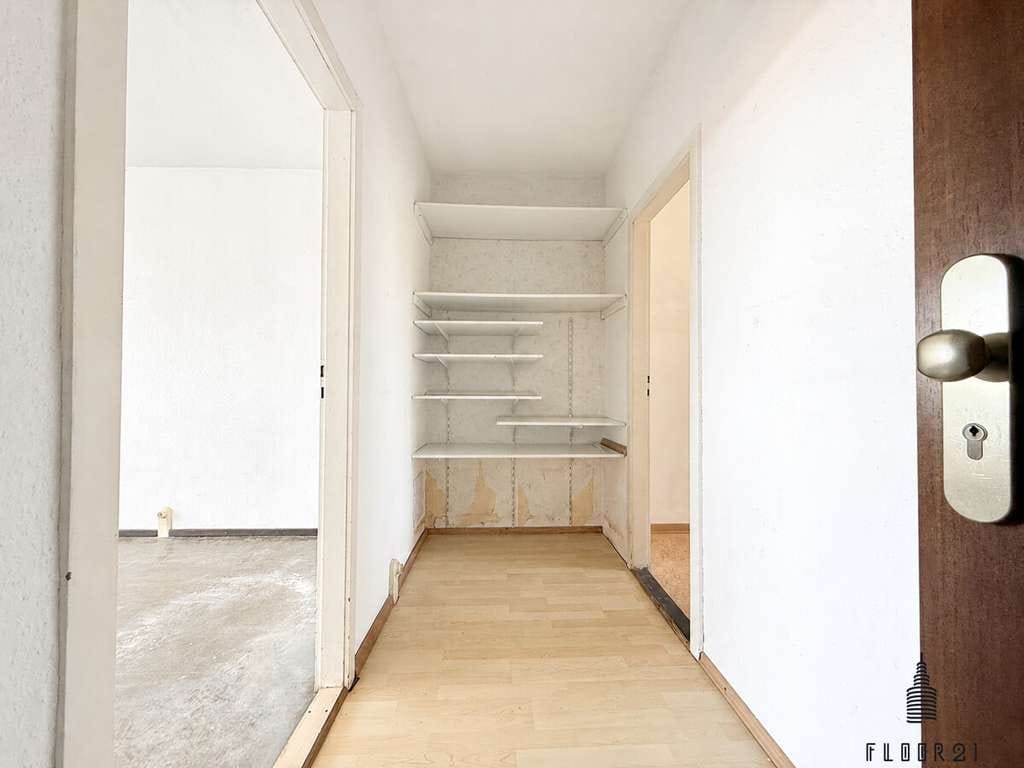 Immobilie in Nünchritz - Bis zu 12 % Renditepotenzial – Renovierungsbedürftige 2-Zimmer-Wohnung mit Balkon in Nünchritz - Bild 3