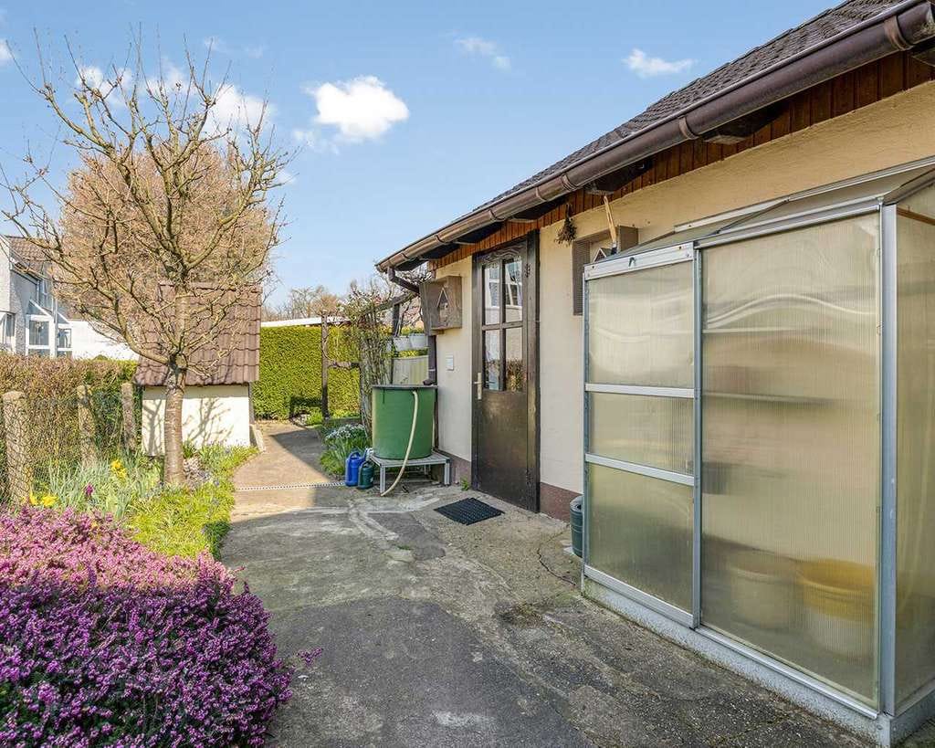 Immobilie in Ratingen - Freistehendes Ein-/Zweifamilienhaus in Ratingen-Ost - Bild 3