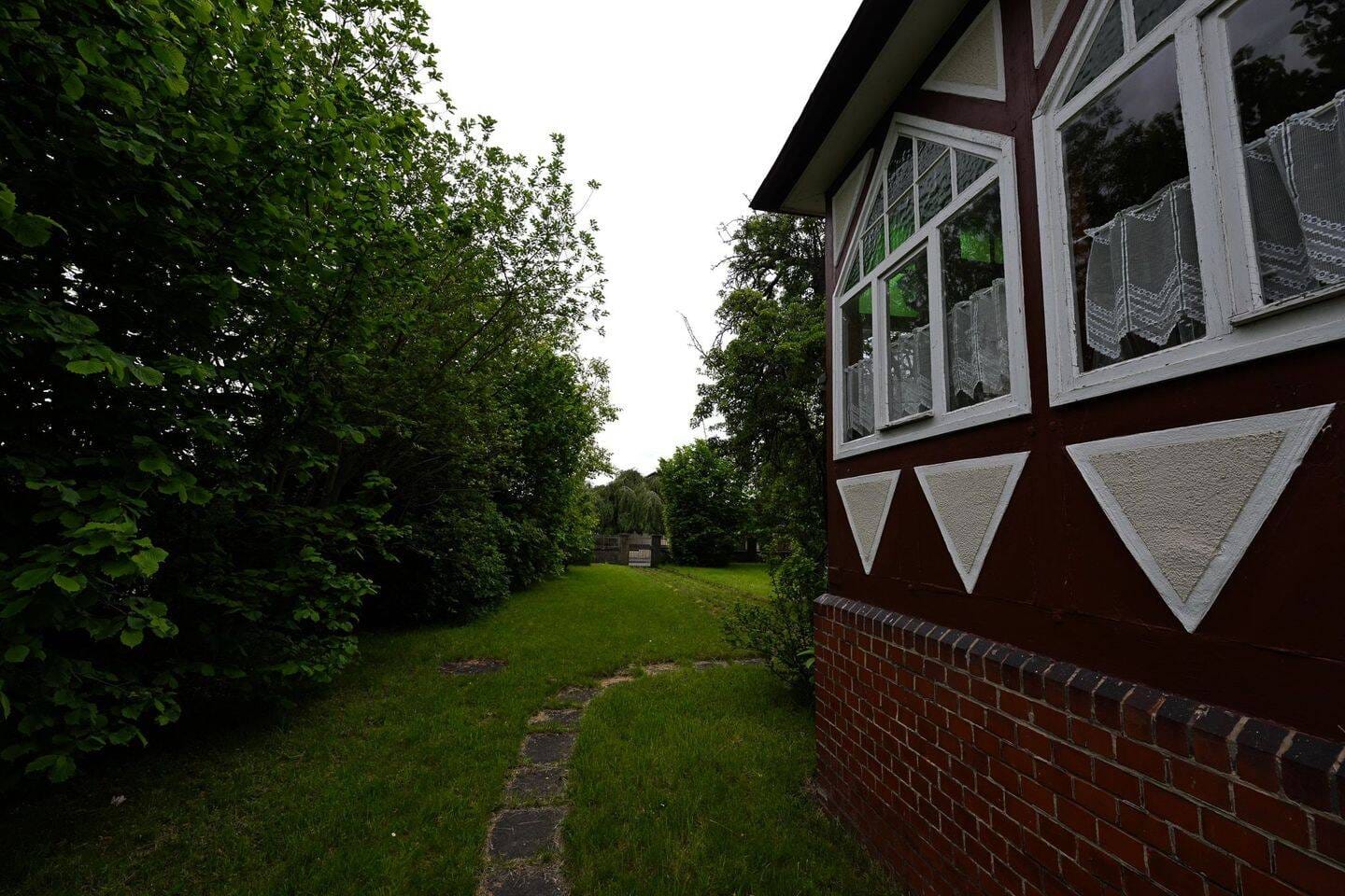 Immobilie in Ilsede - Villa freistehend / großes Grundstück / auch als Mehrfamilienhaus sehr gut nutzbar - Bild 2