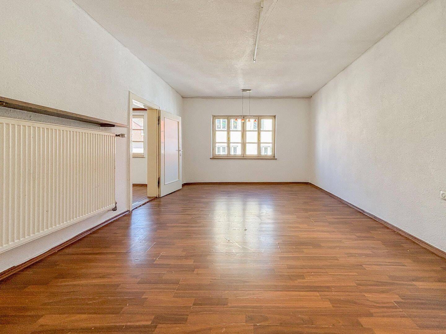 Immobilie in Wemding - Charmantes Wohn- und Geschäftshaus in historischer Altstadtlage in Wemding zu verkaufen! - Bild 3