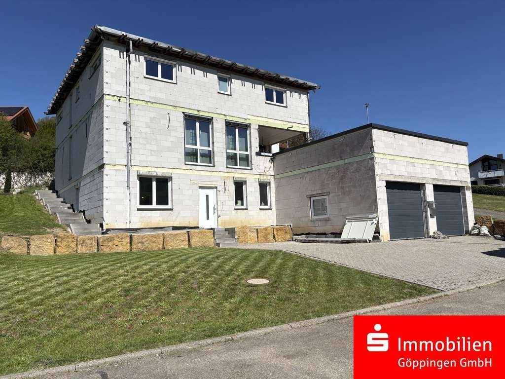 Immobilie in Lauterstein - Großes Einfamilienhaus mit Einliegerwohnung in sehr schöner Lage!  - Bild 0