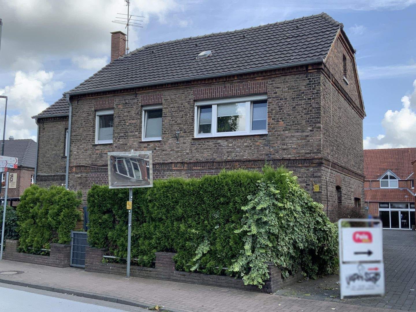 Immobilie in Hamminkeln - Zweifamilienhaus im Stadtkern von Hamminkeln - Bild 1