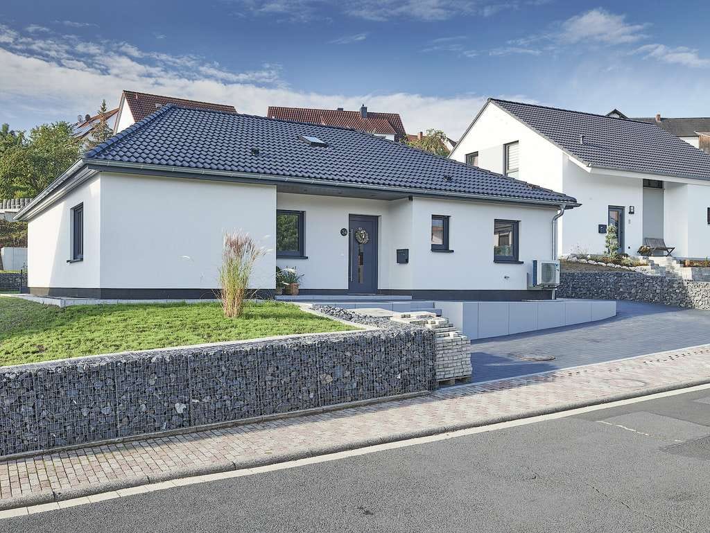 Immobilie in Langenscheid - Sicher, massiv, preiswert: Neubau-Bungalow zum Wohlfühlen! - Bild 2