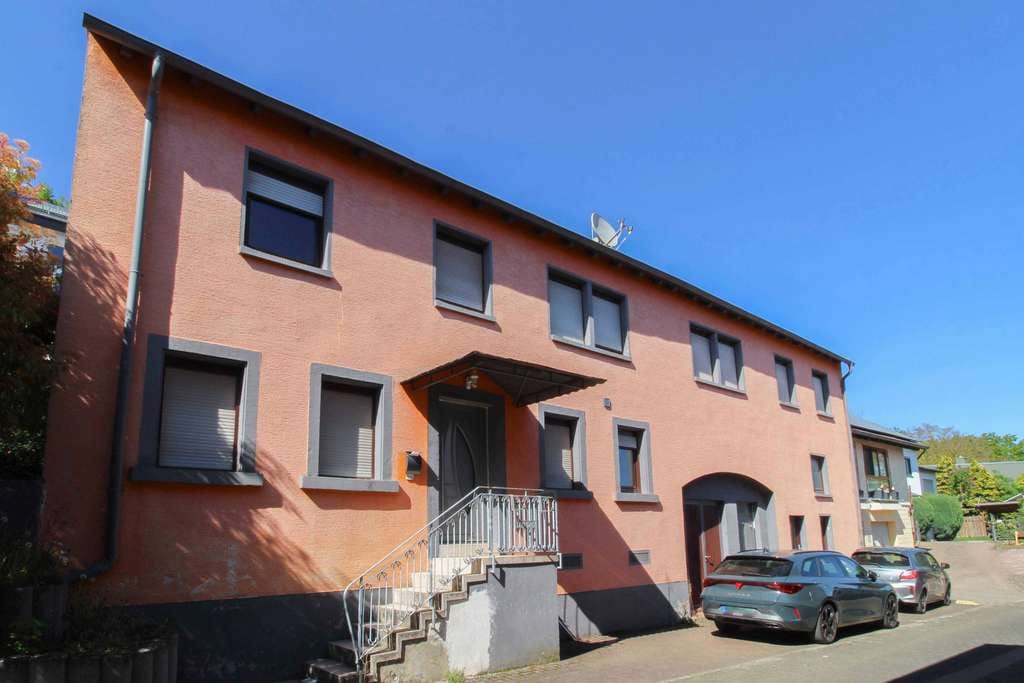 Immobilie in Eisenberg (Pfalz) - Großzügiges Einfamilienhaus mit Garten & viel Potenzial – 7 Zimmer in ruhiger Lage - Bild 0
