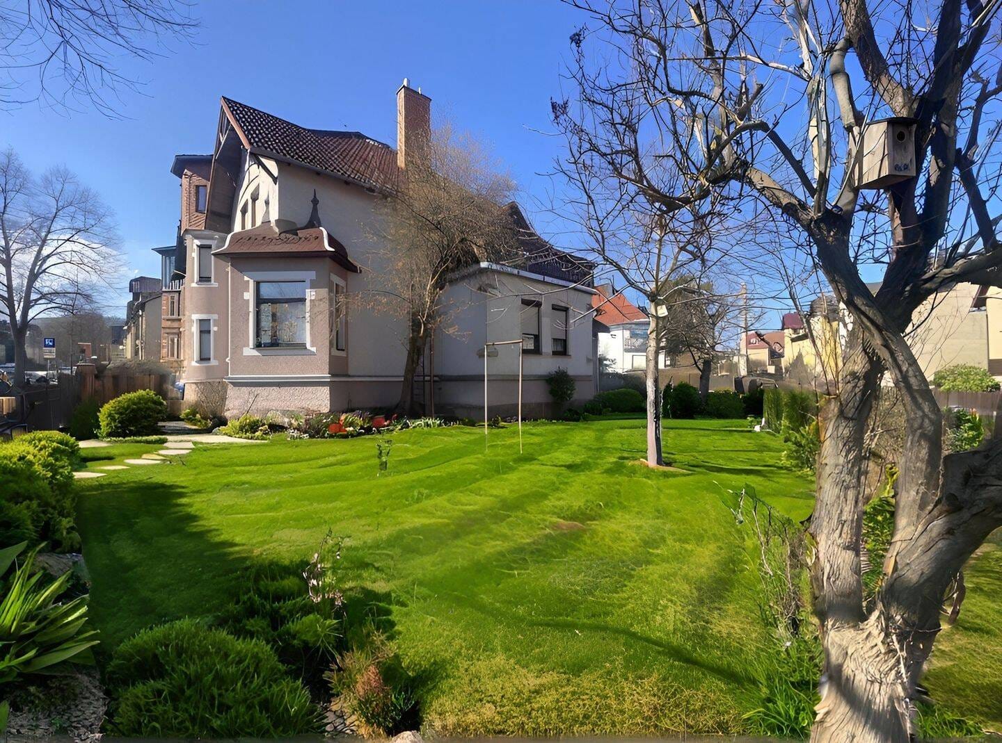 Immobilie in Saalfeld/Saale - Innerstädtisches Refugium mit Garten & Charme ! - Bild 2