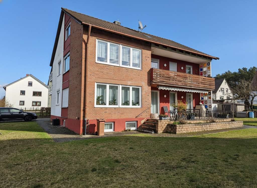 Immobilie in Langfurth - Modernisiertes Mehrfamilienhaus mit Garten und Garagen – Nähe Dinkelsbühl - Bild 1