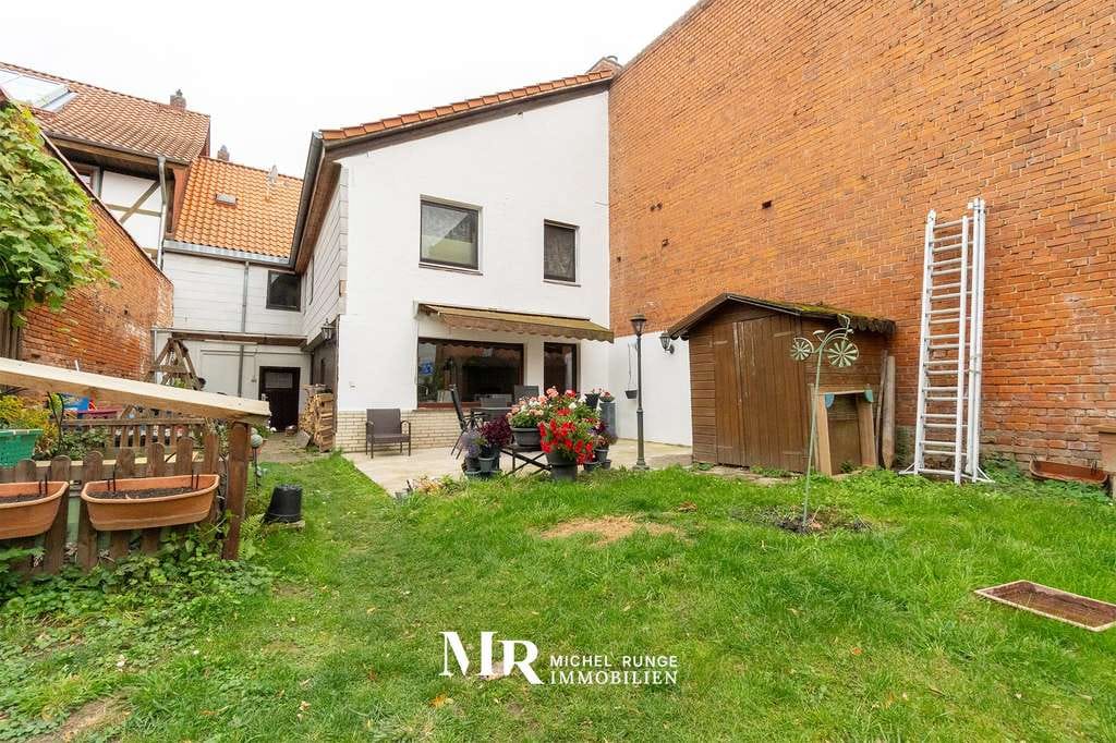 Immobilie in Pattensen - Historisches Haus mit ruhigem Garten in ruhiger und zentraler Lage von Pattensen - Bild 0