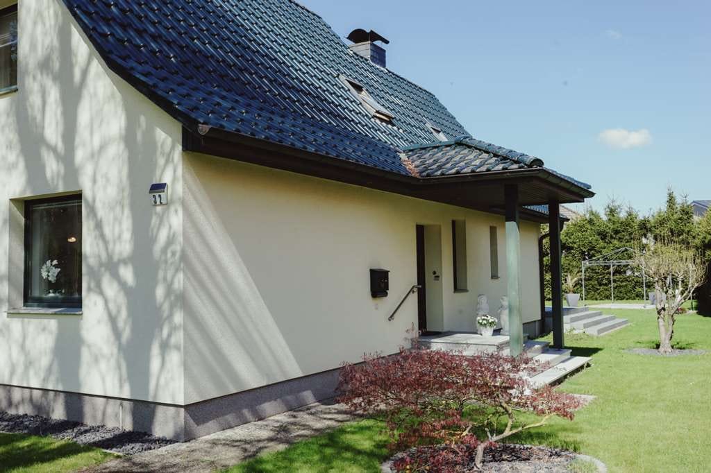 Immobilie in Zarrentin am Schaalsee - Quadratisch, praktisch, gut- Einfamilienhaus mit Teilkeller auf schönem Grundstück zu kaufen! - Bild 1