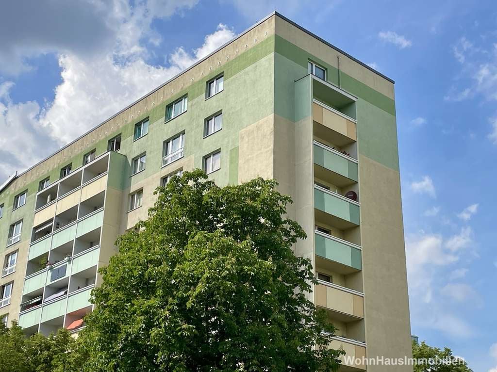Immobilie in Berlin - Vermietete 2-Zimmer-Wohnung mit Südbalkon nahe Alexanderplatz - Bild 1