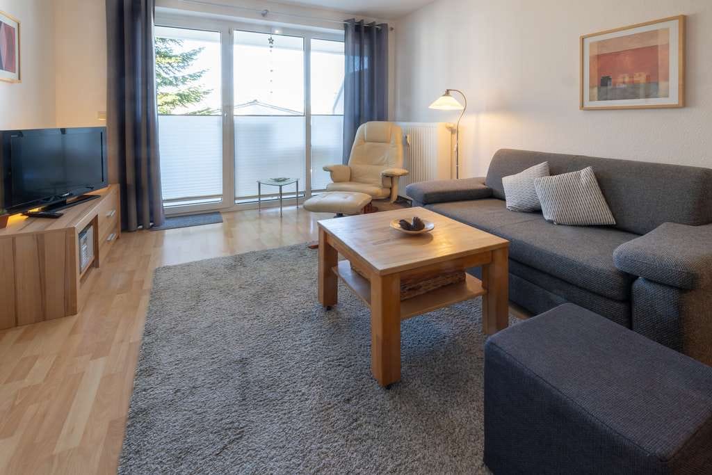 Immobilie in Baabe - Gemütliche 2-Zimmer-Wohnung mit Balkon in Strandnähe🏖️🌅 - Bild 1