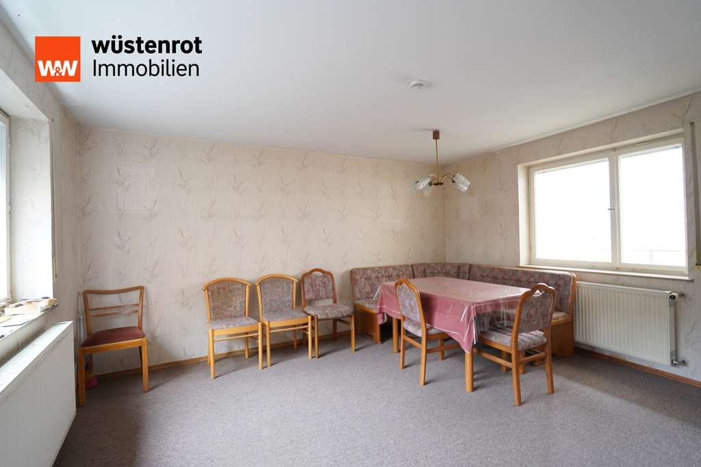 Immobilie in Langenau - Seltene Gelegenheit direkt in Langenau: Doppelhaushälfte mit Gestaltungsfreiraum! - Bild 2