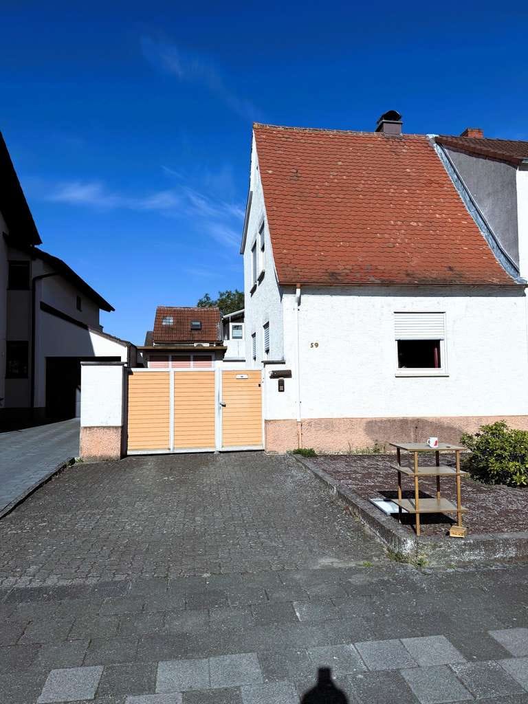 Immobilie in Haßloch - Doppelhaushälfte mit gepflegtem Garten in Hassloch - Bild 0