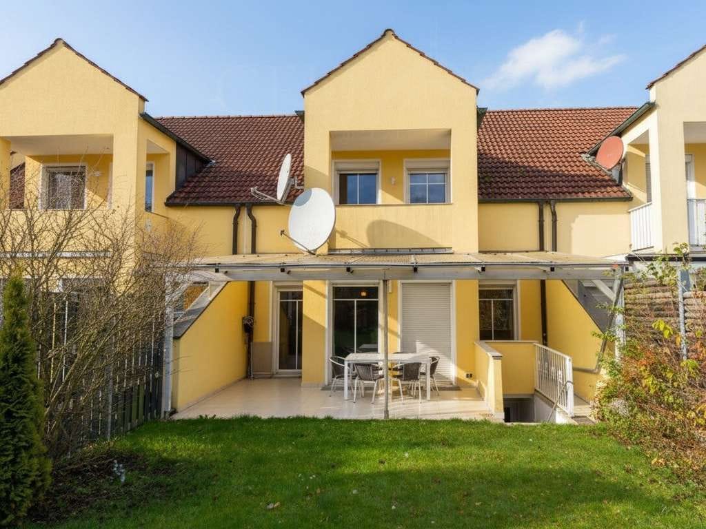Immobilie in Geiselhöring - Wohnen mit Wohlfühlfaktor – 4-Zimmer-Reihenmittelhaus - Bild 1