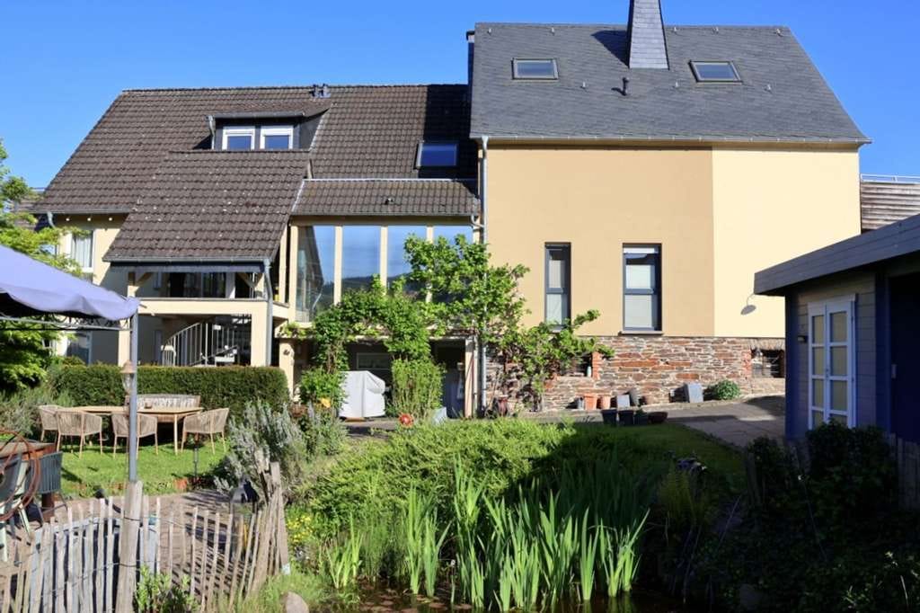 Immobilie in Pünderich - Attraktive Wohnidylle mit 3 modernen Ferienapartments - Bild 0