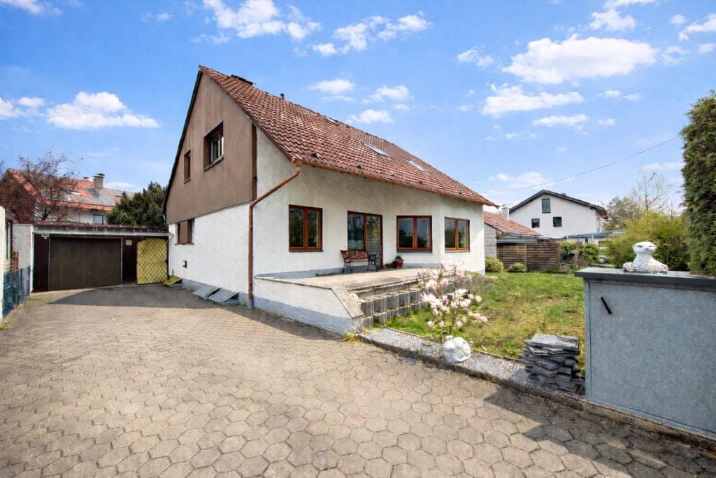 Immobilie in Eichenau - Einfamilienhaus freistehend in Eichenau - Bild 0