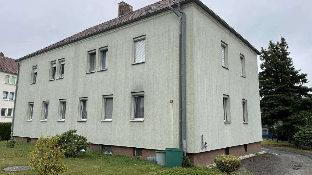 Immobilie in Schipkau - Vermietete Eigentumswohnung mit Gartenanteil und Garage - Bild 2