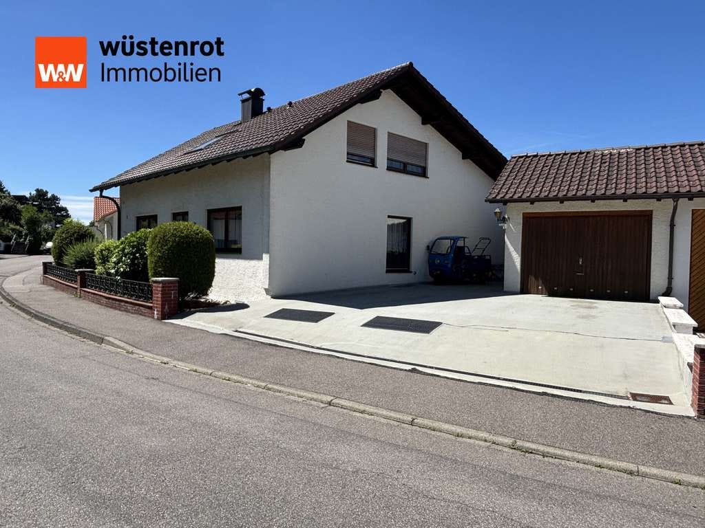 Immobilie in Vogt - Großzügiges Zweifamilienhaus mit Aussicht
Zur Selbstnutzung, Mehrgenerationenwohnen, Kapitalanlage - Bild 0