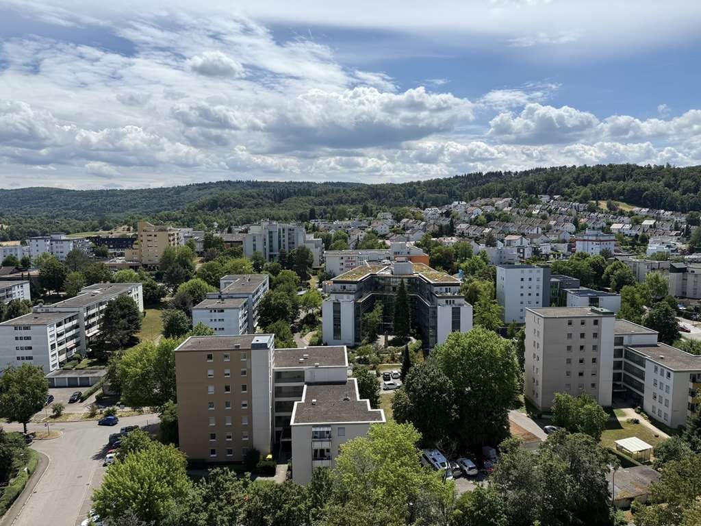 Immobilie in Winnenden - "Wohnen mit Aussicht – großzügige 4,5-Zimmer-Wohnung mit zwei Balkonen in Winnenden" - Bild 0