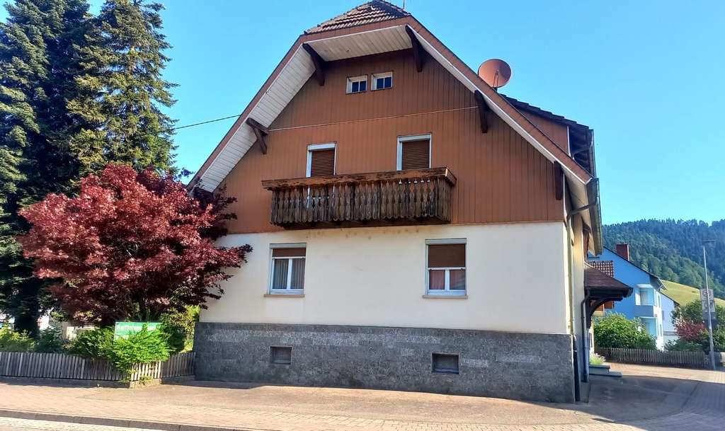 Immobilie in Hausach - Viel Freiraum: Einfamilienhaus in Hausach - Bild 0