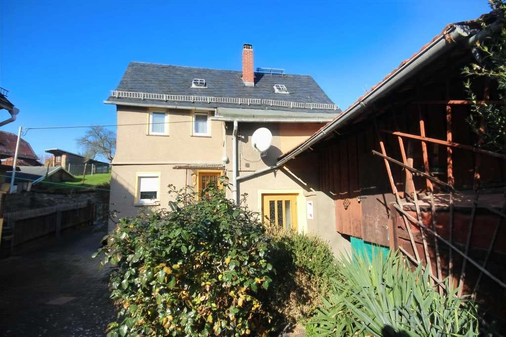 Immobilie in Mohlsdorf-Teichwolframsdorf - Kleines Haus - niedrige Kosten, viel Platz für individuelle Gestaltung! - Bild 1