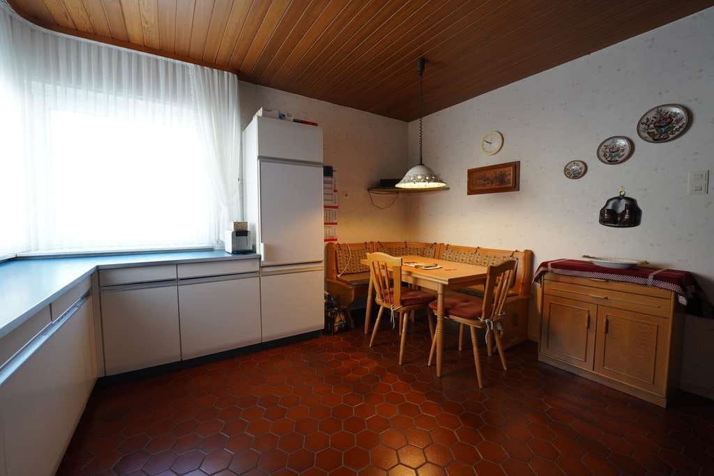 Immobilie in Gernsheim - Geräumiges Ein- bis Zweifamilienhaus - Bild 2