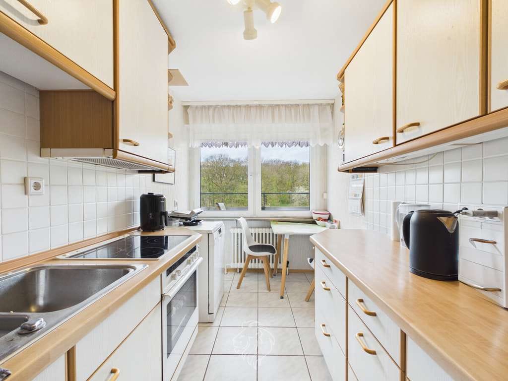 Immobilie in Würzburg - Investoren aufgepasst: Vermietete 3-Zimmer-Wohnung mit Balkon & Perspektive - Bild 4