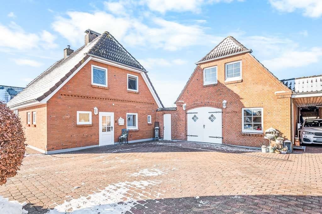 Immobilie in Braderup - Saniertes Einfamilienhaus mit viel Platz für Hobby und Freizeit - Bild 1