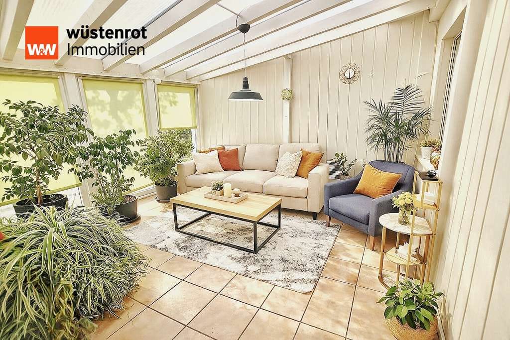 Immobilie in Gelnhausen - Röther Häuschen mit Klasse & Niveau! 8-ZKB Stadthaus, ca. 214 m² WFL Garage, Wintergarten und EBK! - Bild 1