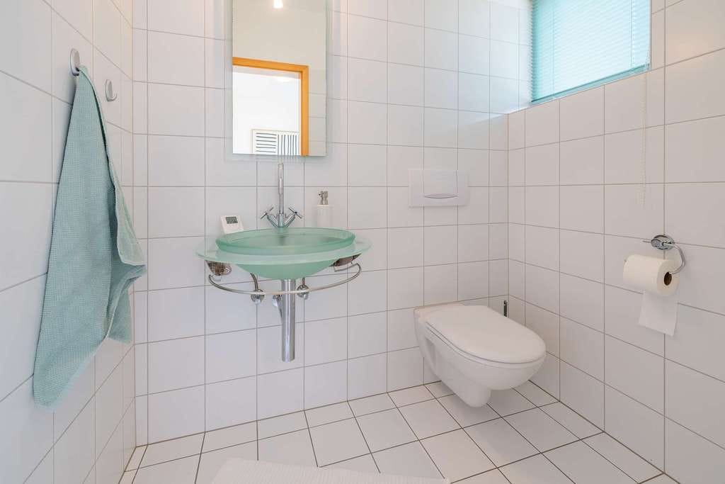 Immobilie in Bergenhusen - Architektenhaus mit unverbaubarem Weitblick im Storchendorf: Großzügigkeit trifft auf Design - Bild 5