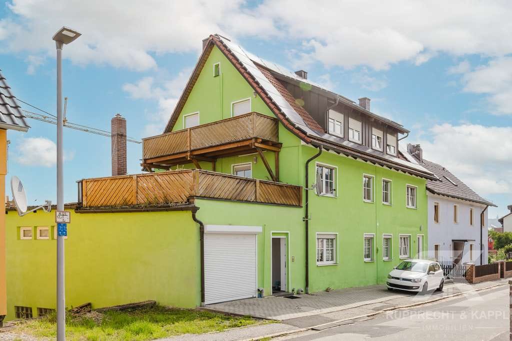 Immobilie in Amberg - Großzügige Eigentumswohnung mit Balkon, Garage & Top-Lage – ideal für Familien oder Kapitalanleger - Bild 0