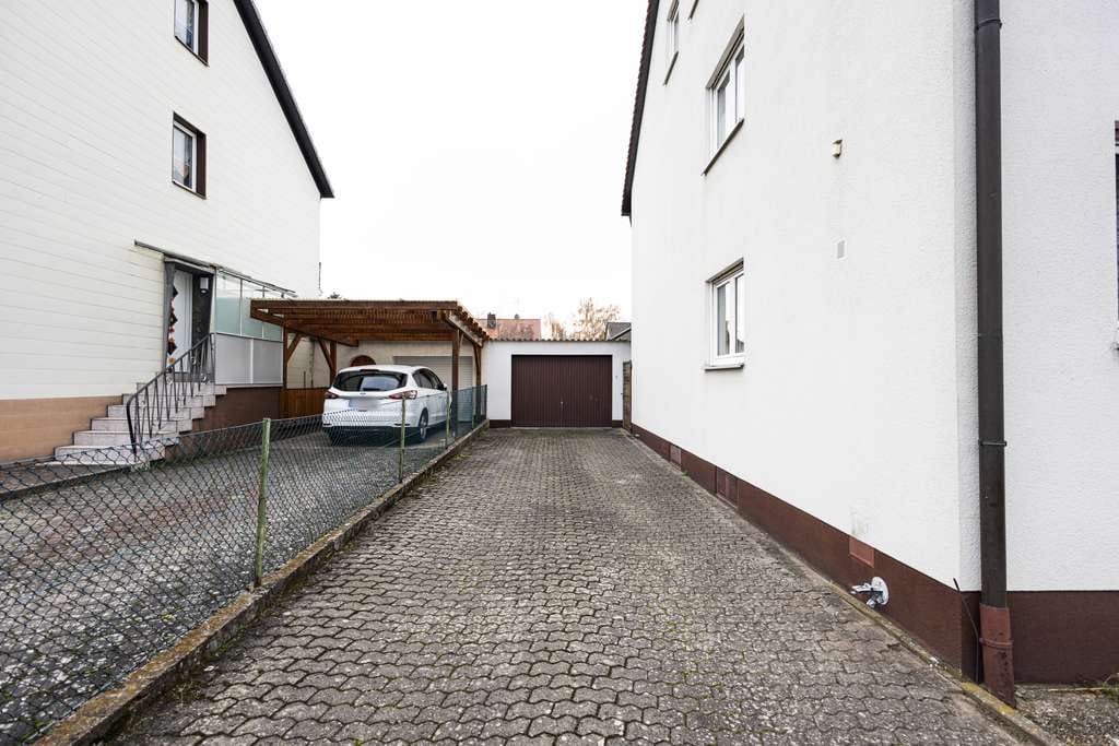 Immobilie in Veitsbronn - Zweifamilienhaus I Großer Garten I Herausragende Lage - Bild 4