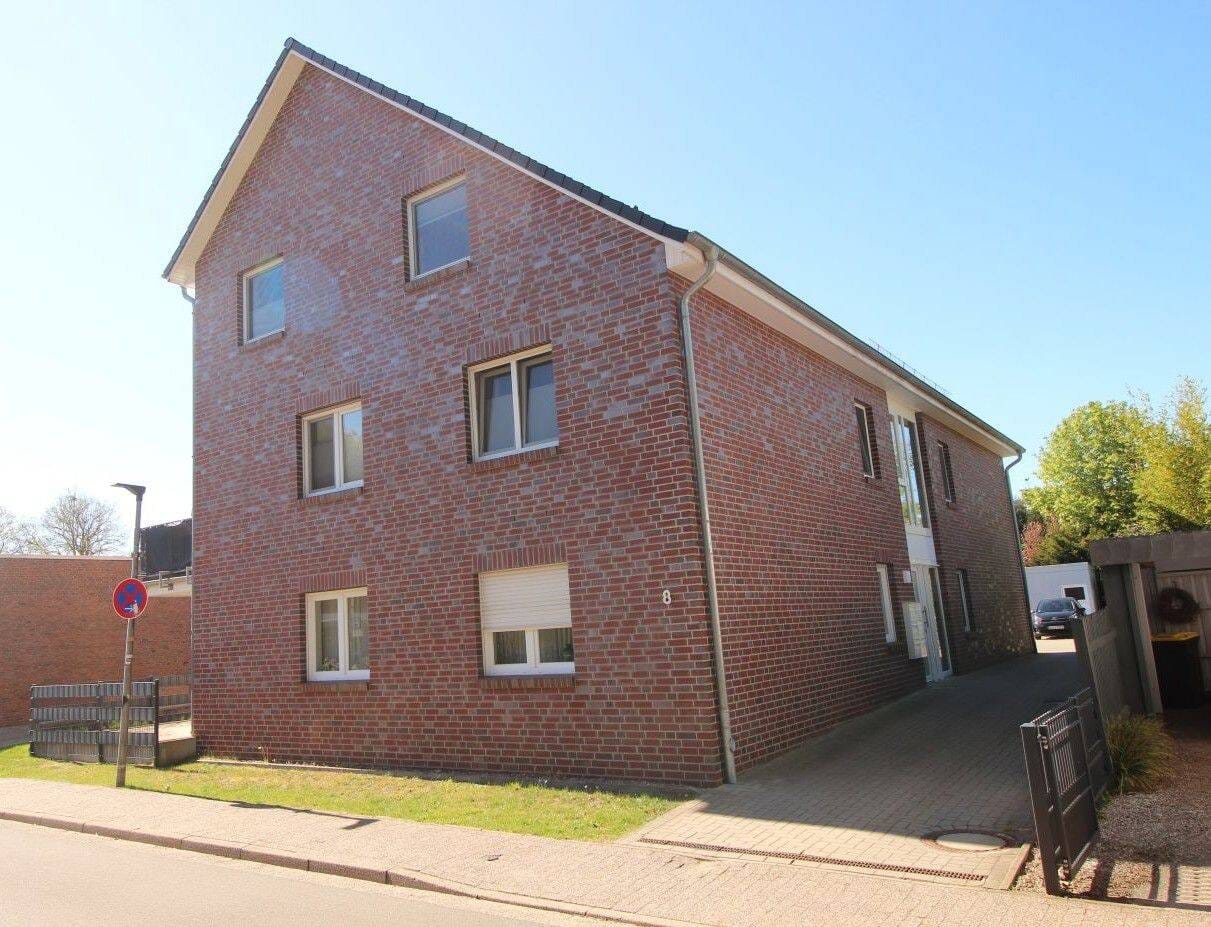 Immobilie in Hude (Oldenburg) - Mitten in Hude gelegene 3 ZKB mit Balkon  - Bild 3