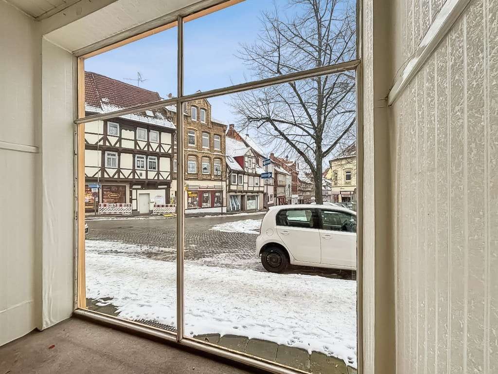 Immobilie in Helmstedt - Vermieten oder selbst bewohnen - Reihenmittelhaus mit 3 Etagen in der Helmstedter Altstadt - Bild 1