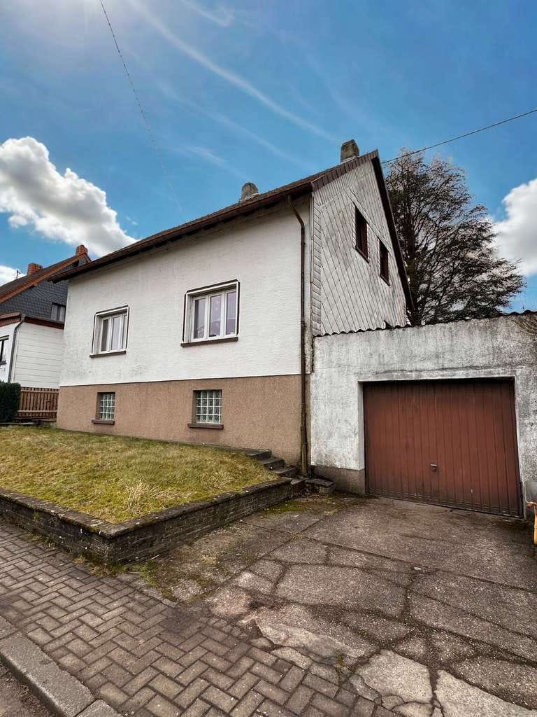 Immobilie in Illingen - Gemütliches Einfamilienhaus in Welschbach sucht neuen Eigentümer! - Bild 1