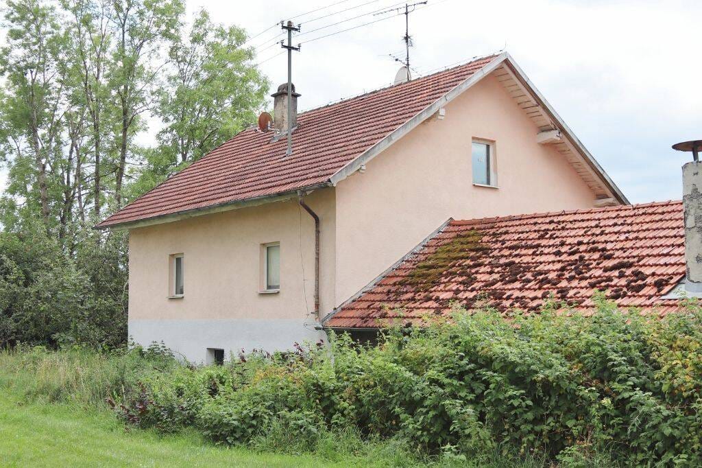 Immobilie in Rieden - Renovierungsbedürftiges Einfamilienhaus mit 2 Garagen und viel Nutzfläche mit großem Potential - Bild 3