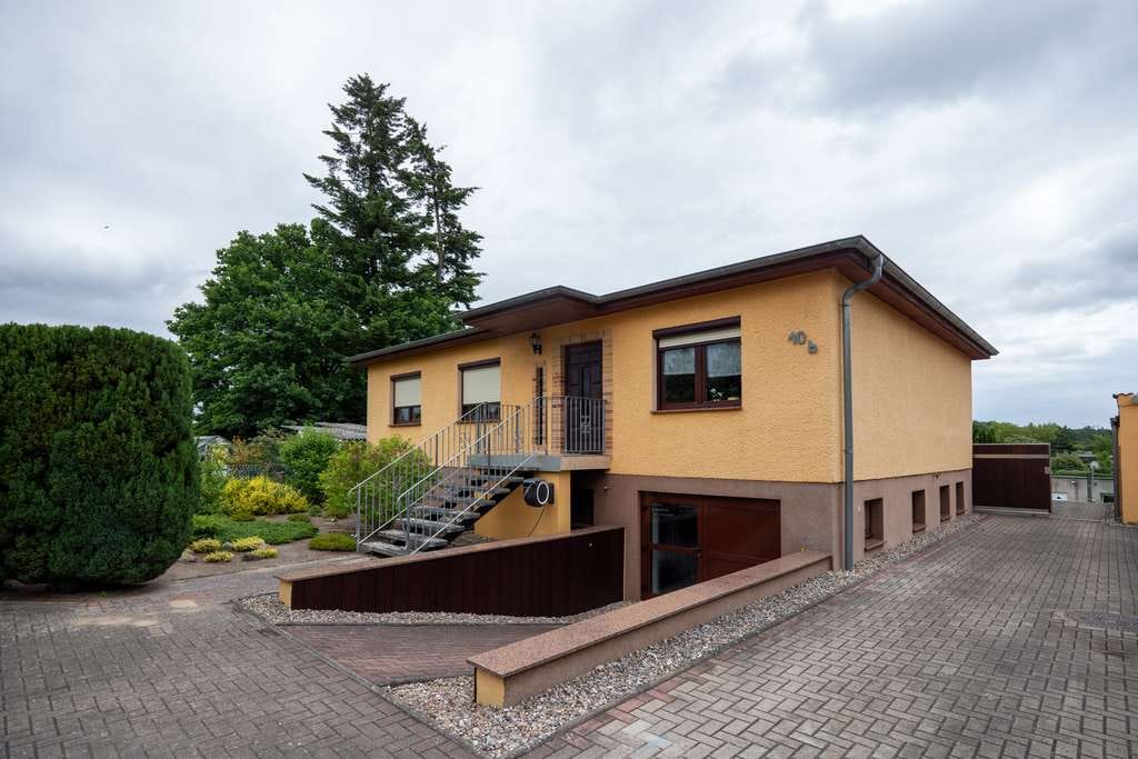 Immobilie in Torgelow - Einfamilienhaus, großzügiges Grundstück, Doppelgarage in Torgelow nahe Ueckermünde und Pasewalk - Bild 0
