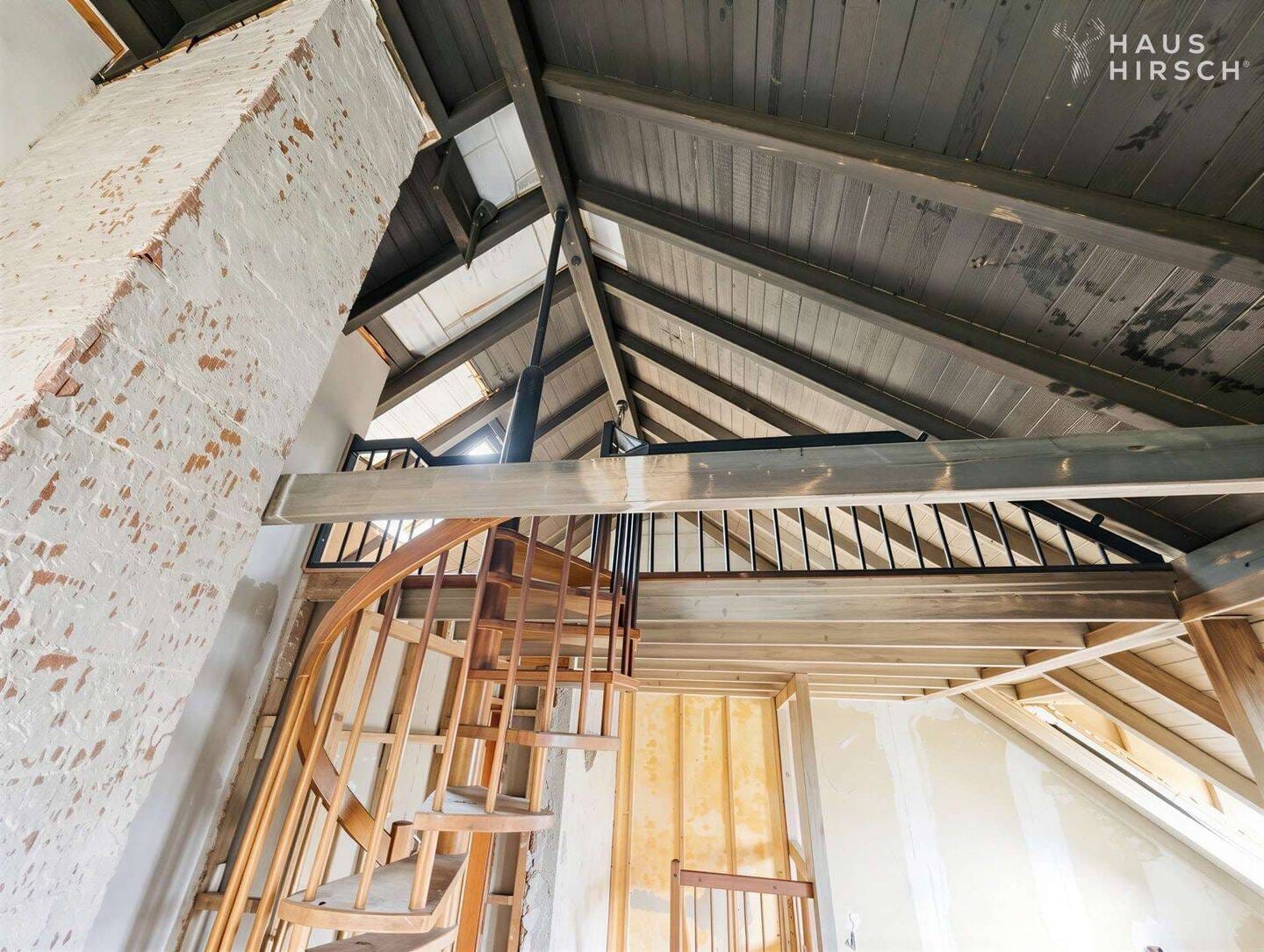 Immobilie in Lahr/Schwarzwald - Wertsteigerungspotenzial & Luxus-Leben in Lahr/Schwarzwald: 175 m² Wohnung als Sanierungsprojekt - Bild 4